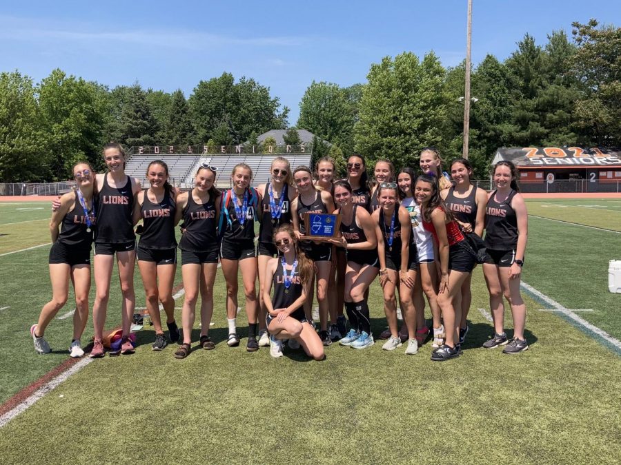 Middletown+North+Girls+Track+Captures+CJ+Group+3+Crown