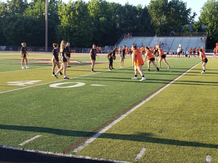 Middletown North Powder Puff Ends With Juniors Victorious