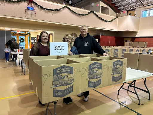 Middletown Helps Its Own: Christmas Food & Toy Drive